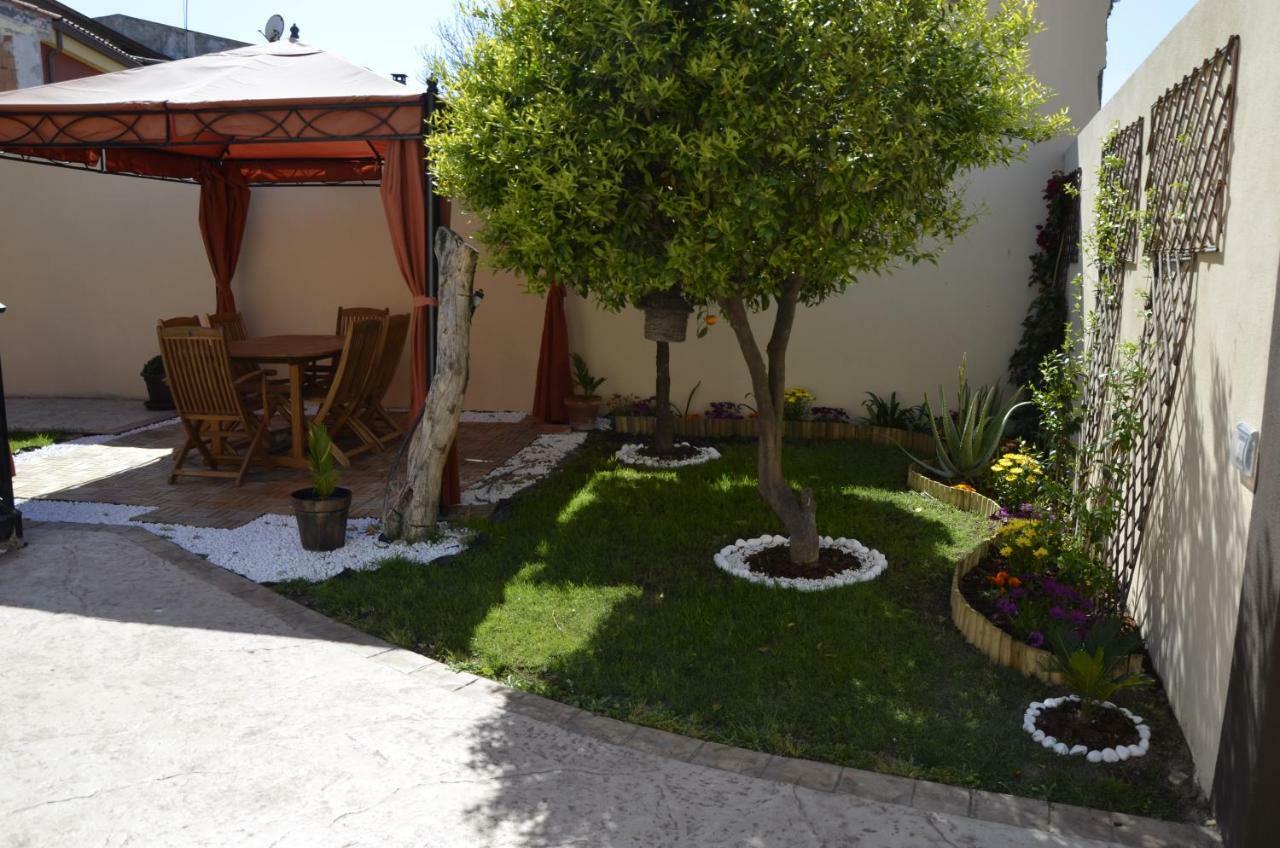 Artista B&B Càbras Exteriör bild